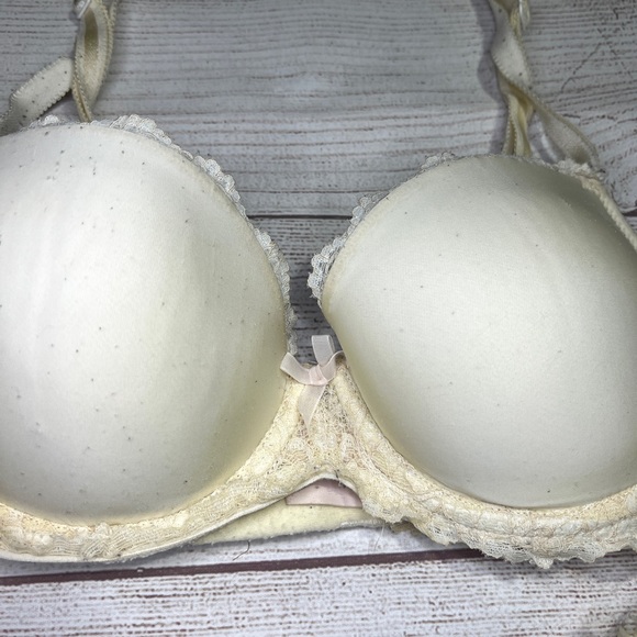 Victoria Secret Dream Angels Lined Demi Bra - Picture 3 of 16